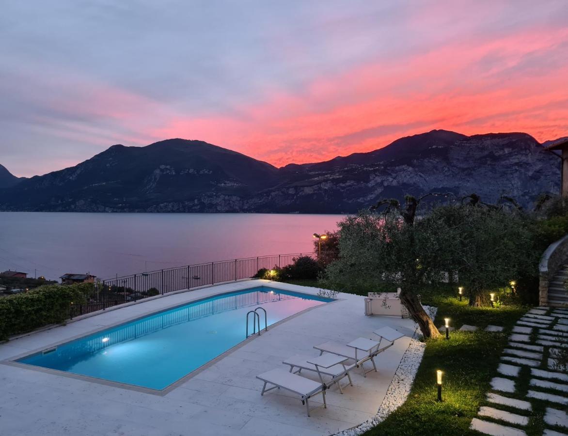 Villa Borgo Borago 브렌조네 술 가르다 외부 사진