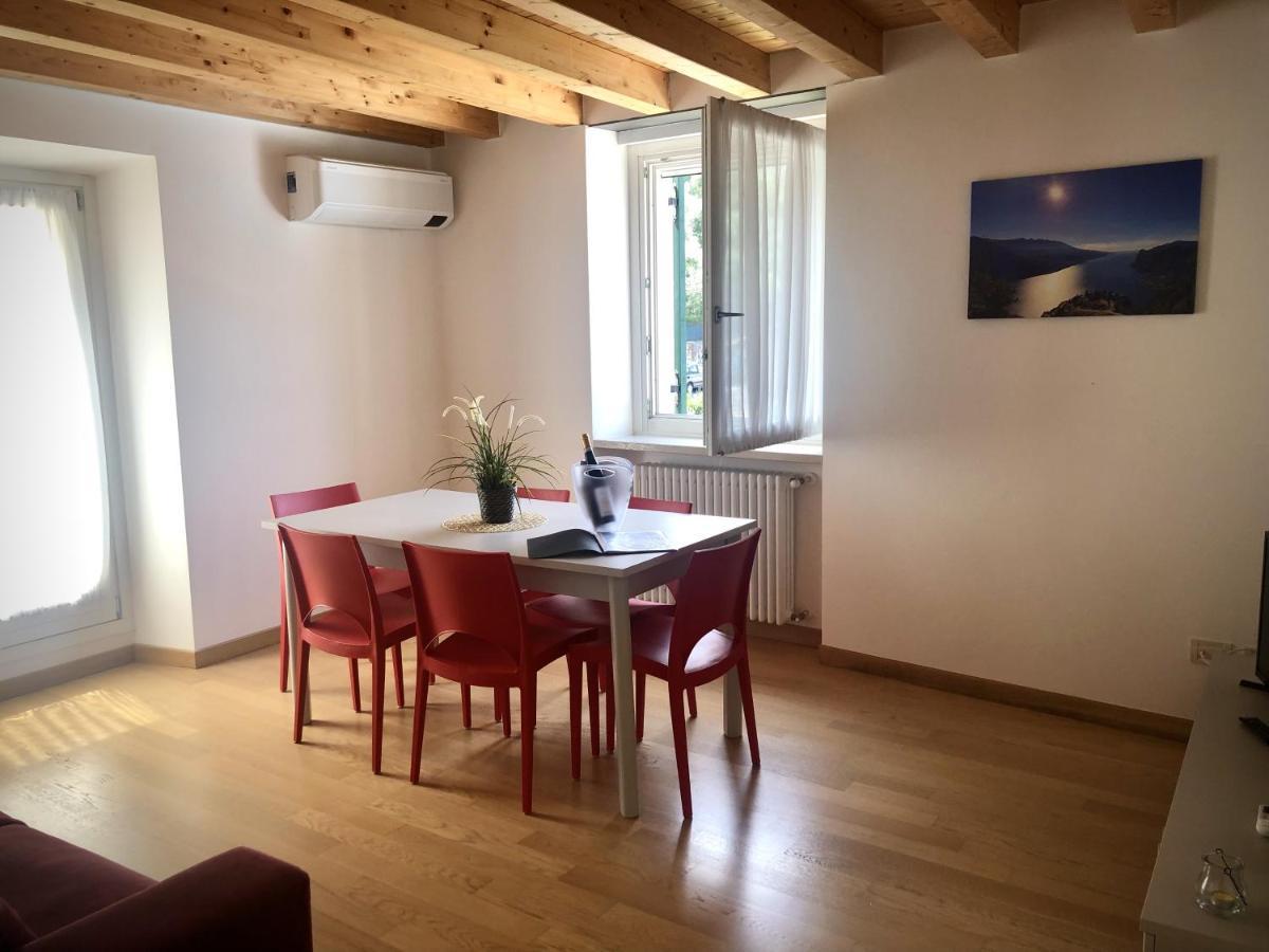 Villa Borgo Borago 브렌조네 술 가르다 외부 사진