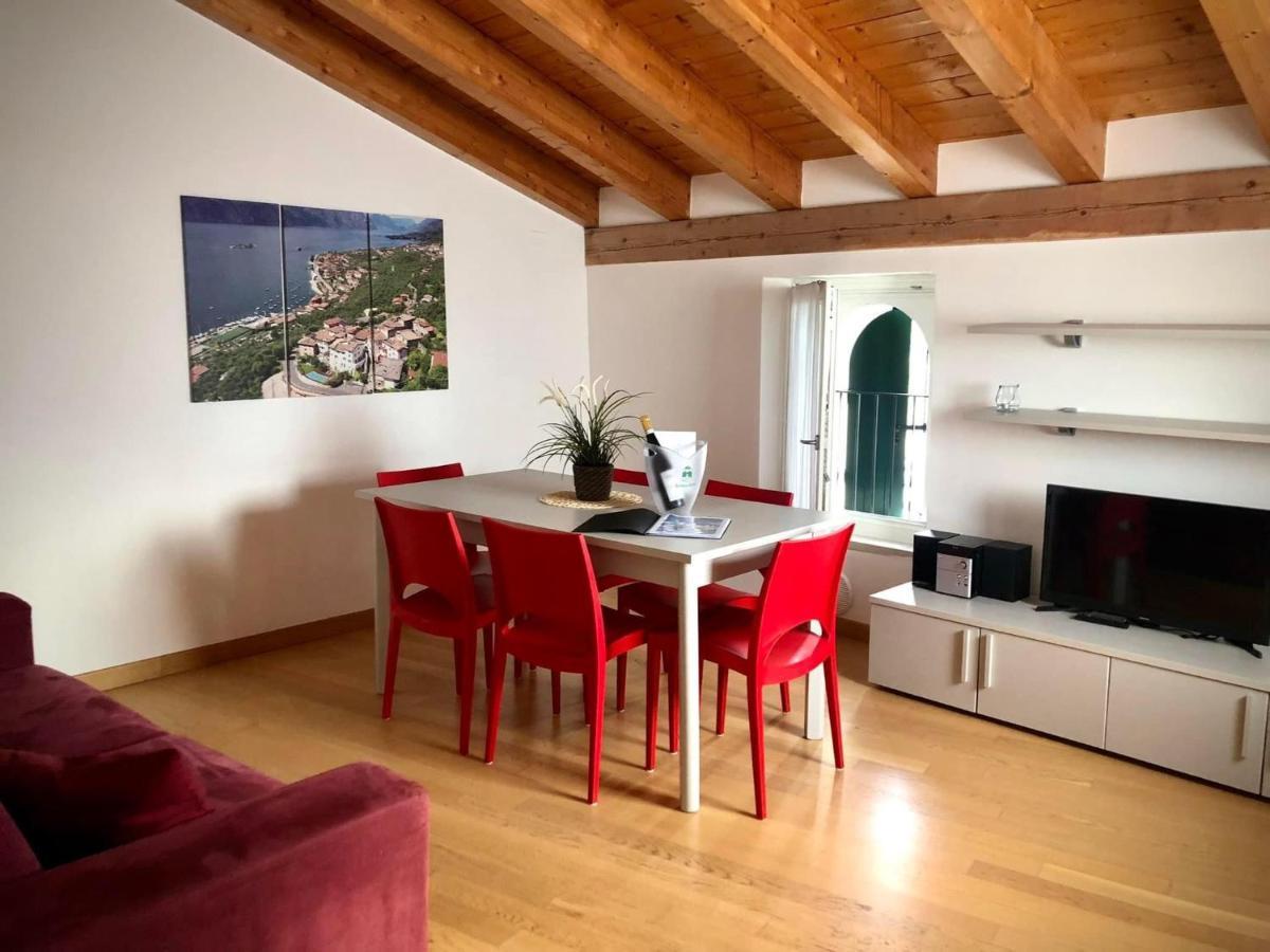 Villa Borgo Borago 브렌조네 술 가르다 외부 사진