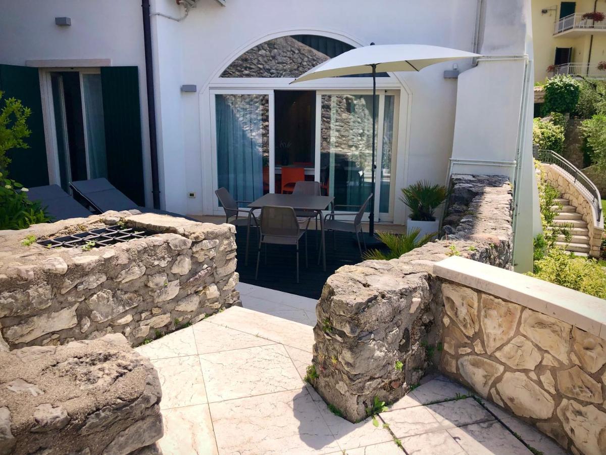 Villa Borgo Borago 브렌조네 술 가르다 외부 사진