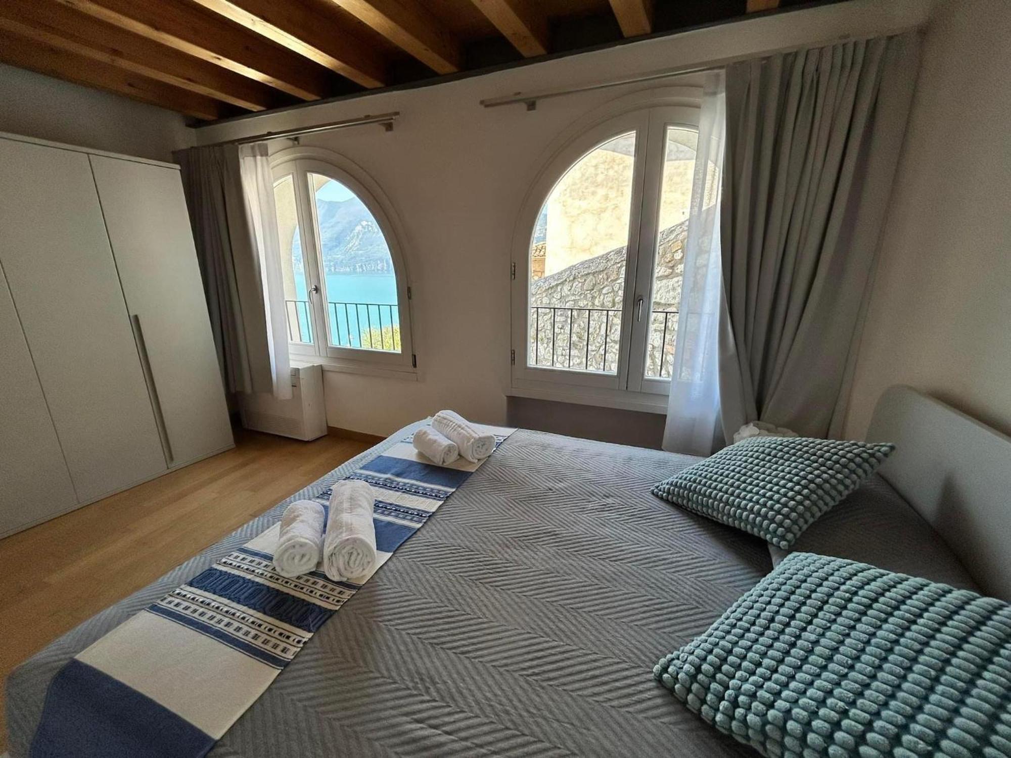 Villa Borgo Borago 브렌조네 술 가르다 외부 사진