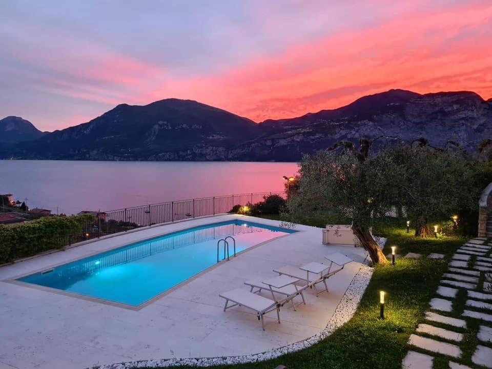 Villa Borgo Borago 브렌조네 술 가르다 외부 사진