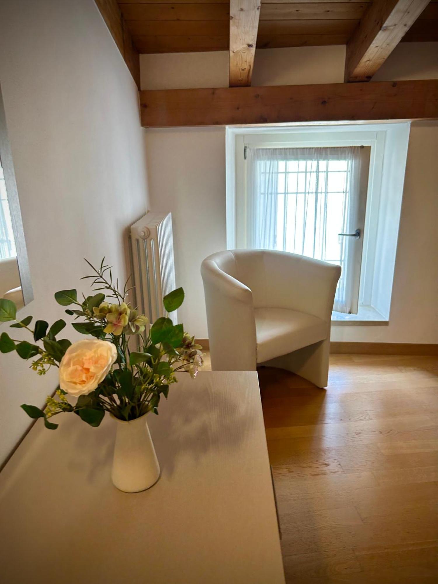 Villa Borgo Borago 브렌조네 술 가르다 외부 사진