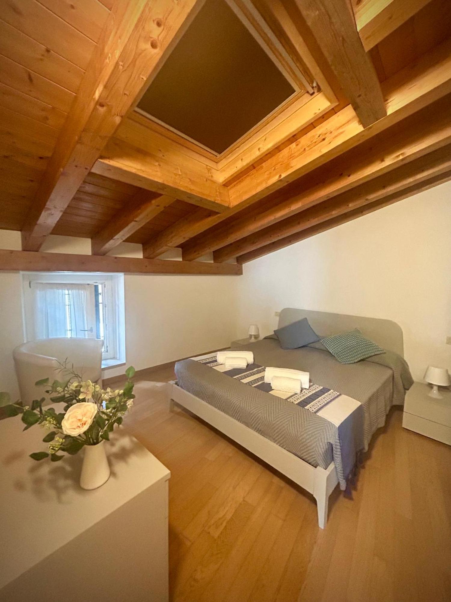 Villa Borgo Borago 브렌조네 술 가르다 외부 사진
